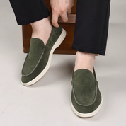 Klasyczne zamszowe loafersy