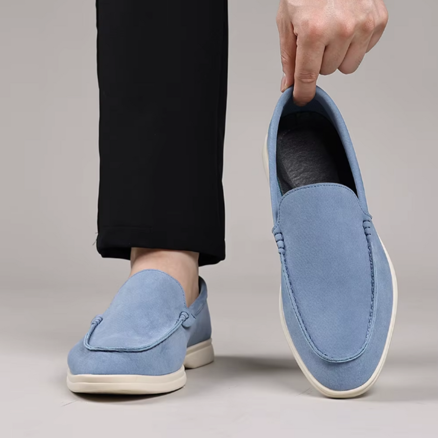 Klasyczne zamszowe loafersy