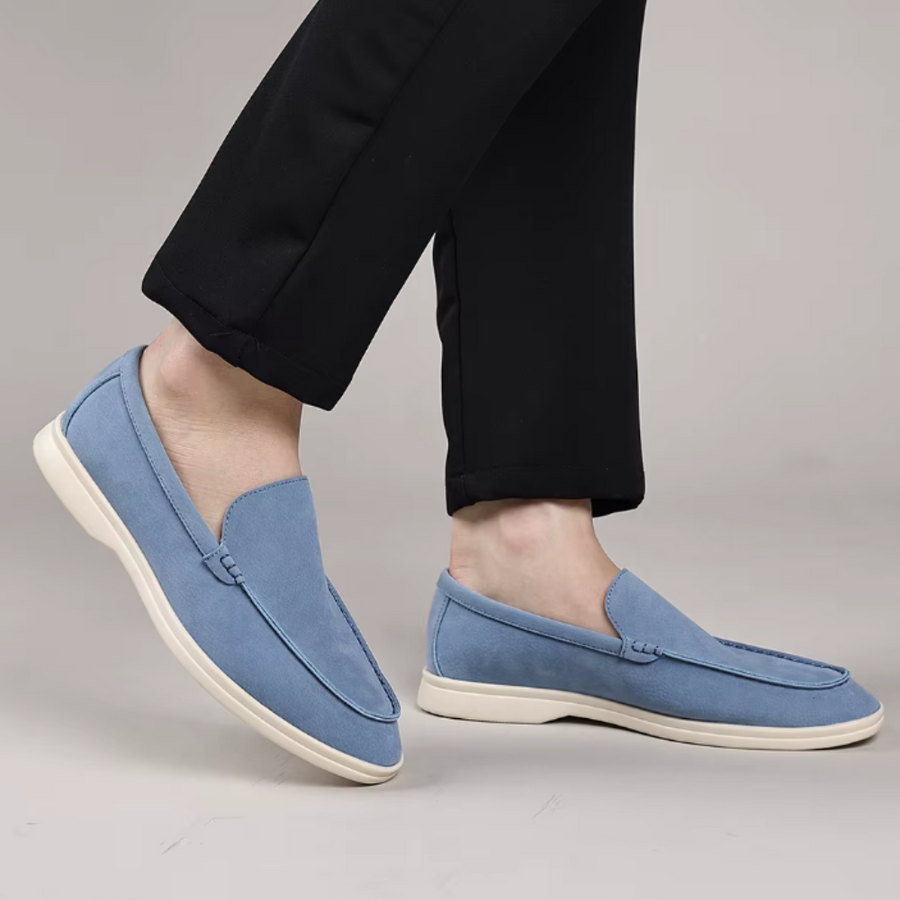 Klasyczne zamszowe loafersy