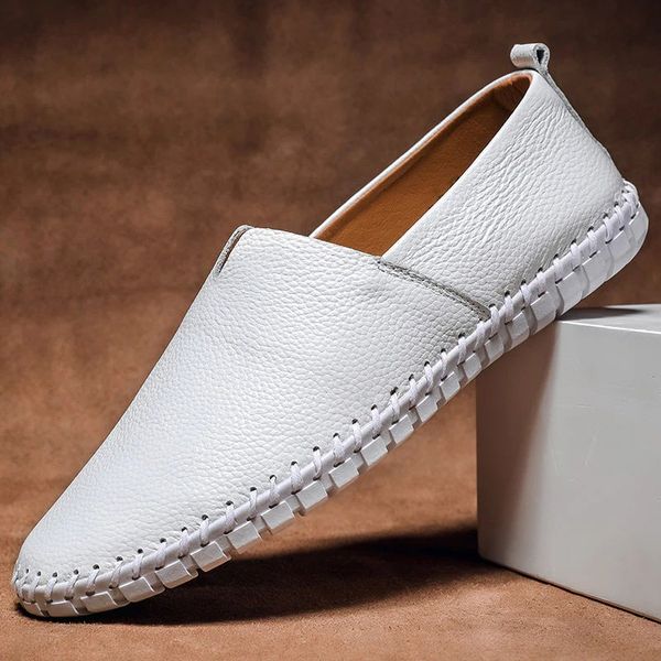 Ręcznie szyte skórzane loafersy