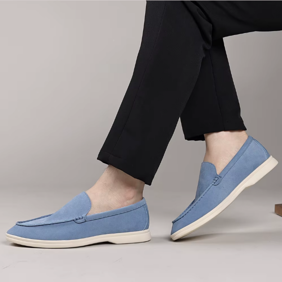 Klasyczne zamszowe loafersy