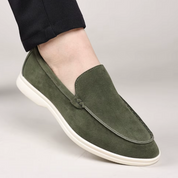 Klasyczne zamszowe loafersy