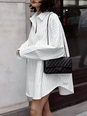 Koszula z dużymi kieszeniami w oversize'owym stylu w paski