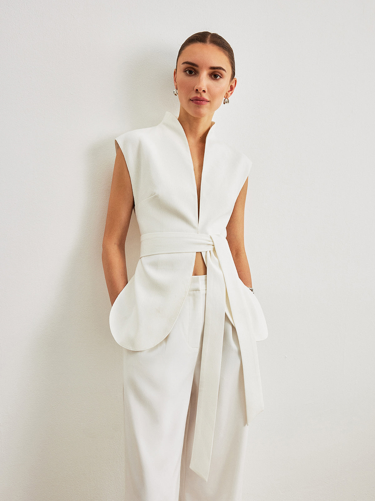 Top z peplum z paskiem