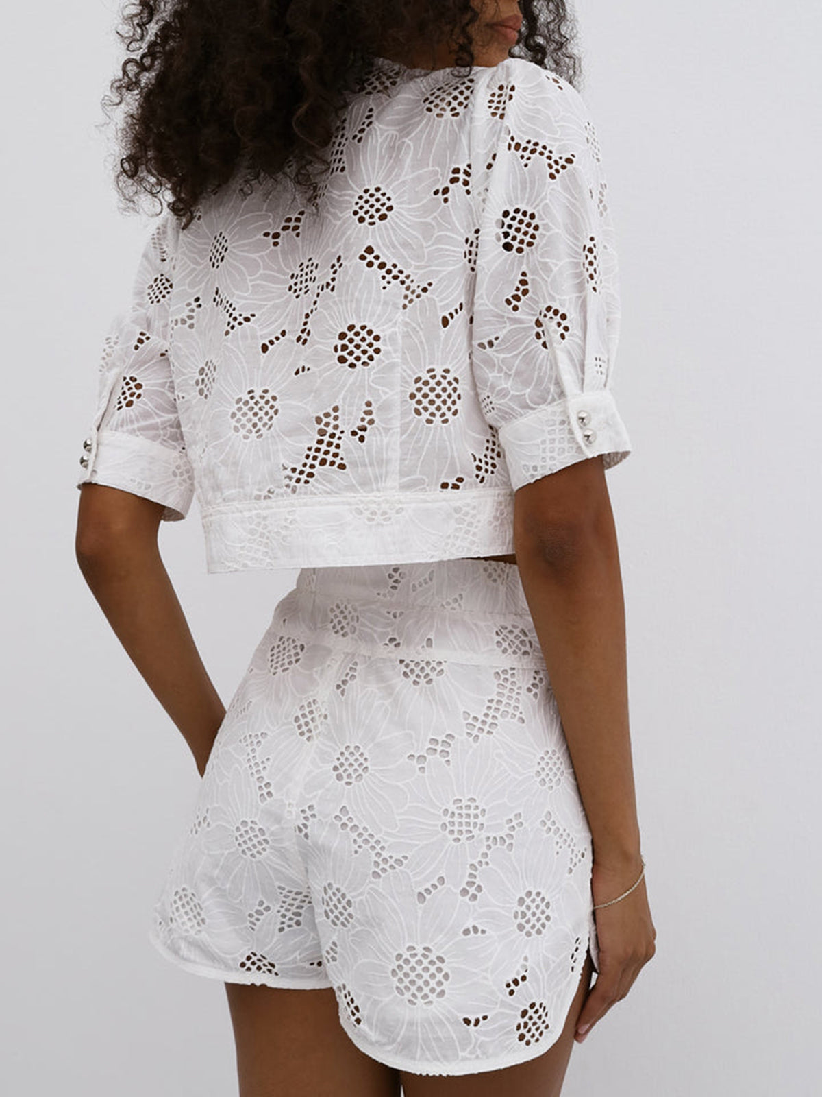 Zestaw Szortów z Haftem i Wieloma Przyciski
