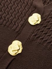 Metalowy przycisk V-Neck sweter z warkoczem