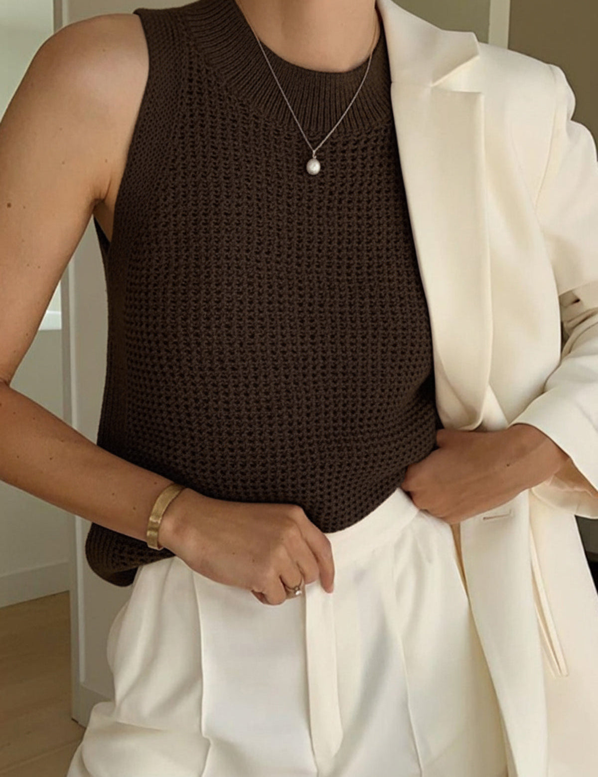 Top bez rękawów Knit Hollow