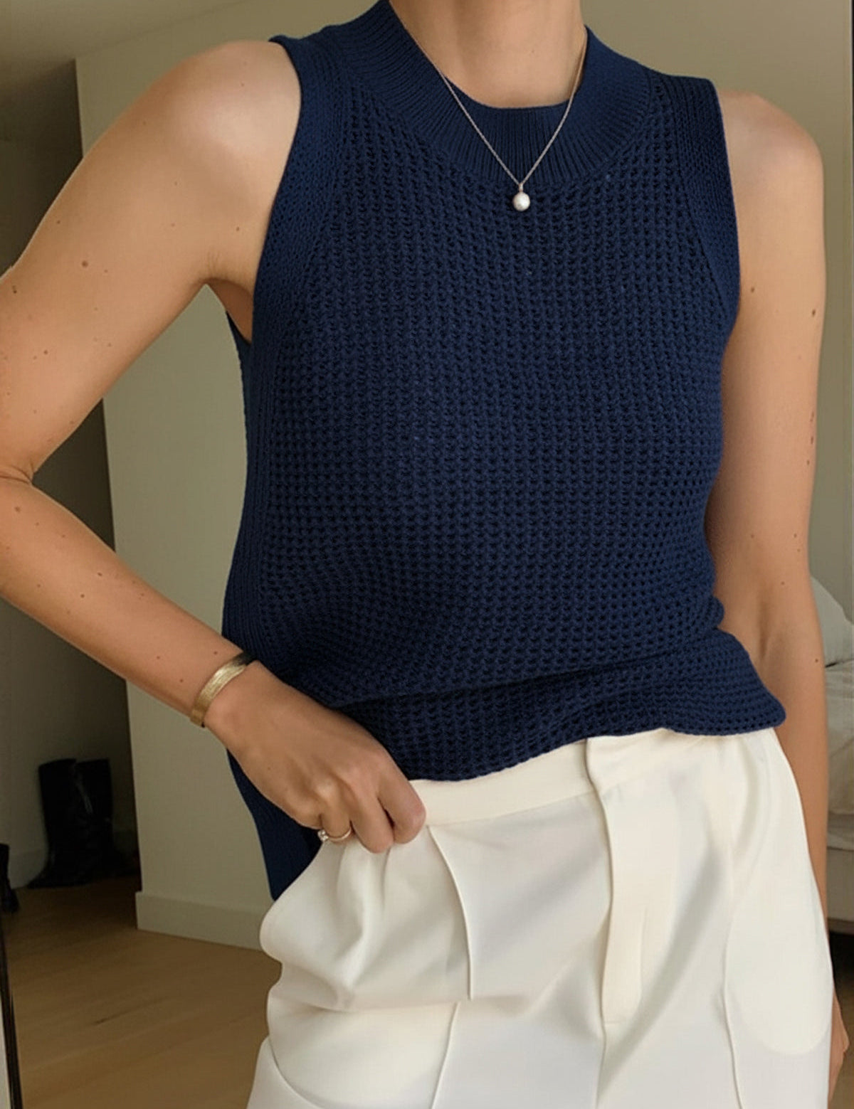 Top bez rękawów Knit Hollow