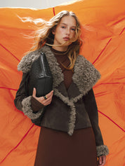 Kurtka krótka z kołnierzem z owczej wełny, z efektem zamszu