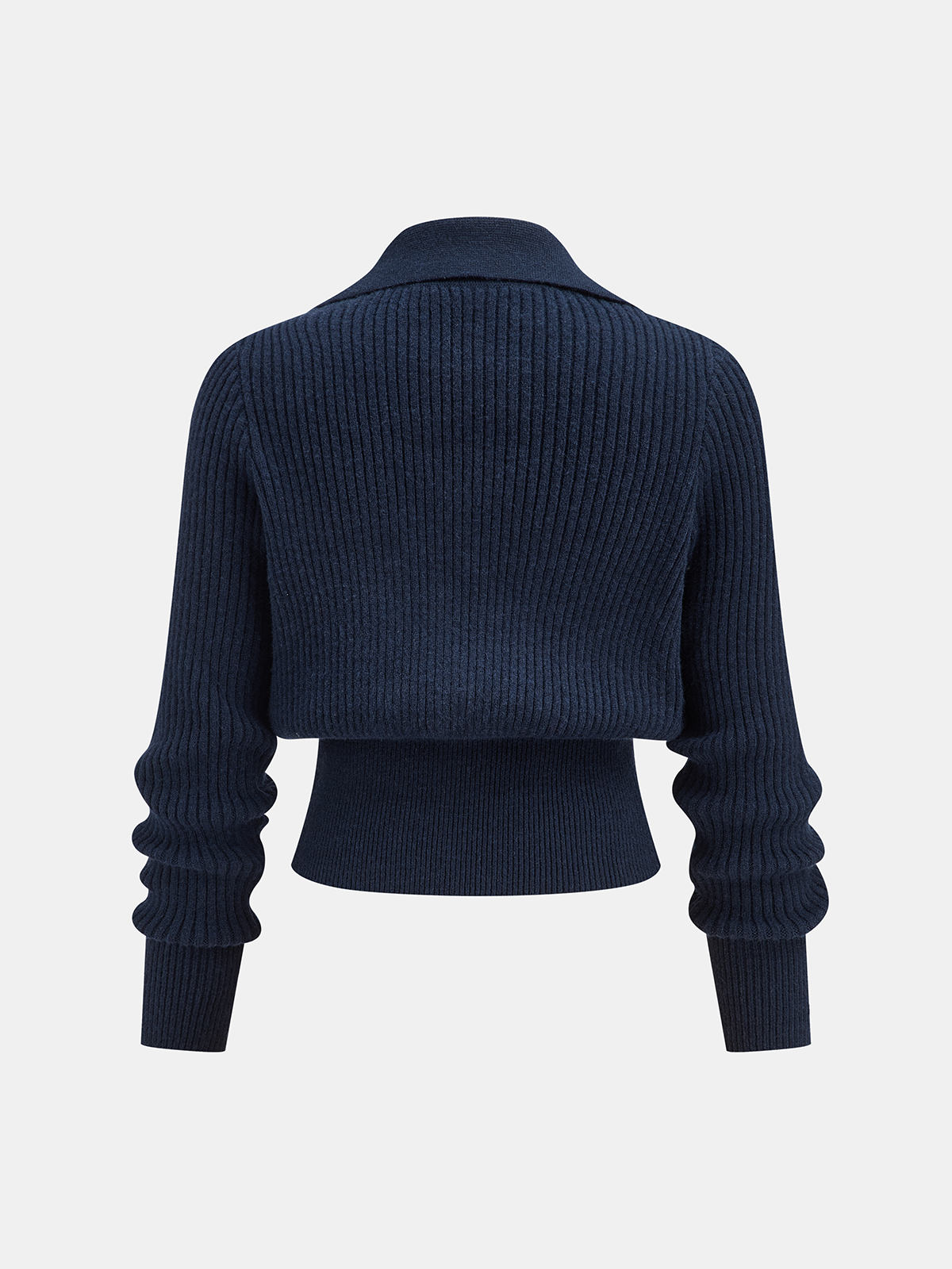 Sweter z krótkim rękawem z metalowym zapięciem i kołnierzem