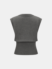 Sweter bez rękawów z dekoltem typu crew neck i ściągaczem w talii