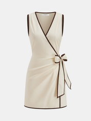 Sukienka z kontrastowym wykończeniem z mieszanki lnu