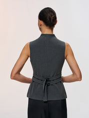 Sukienka bez rękawów z peplum