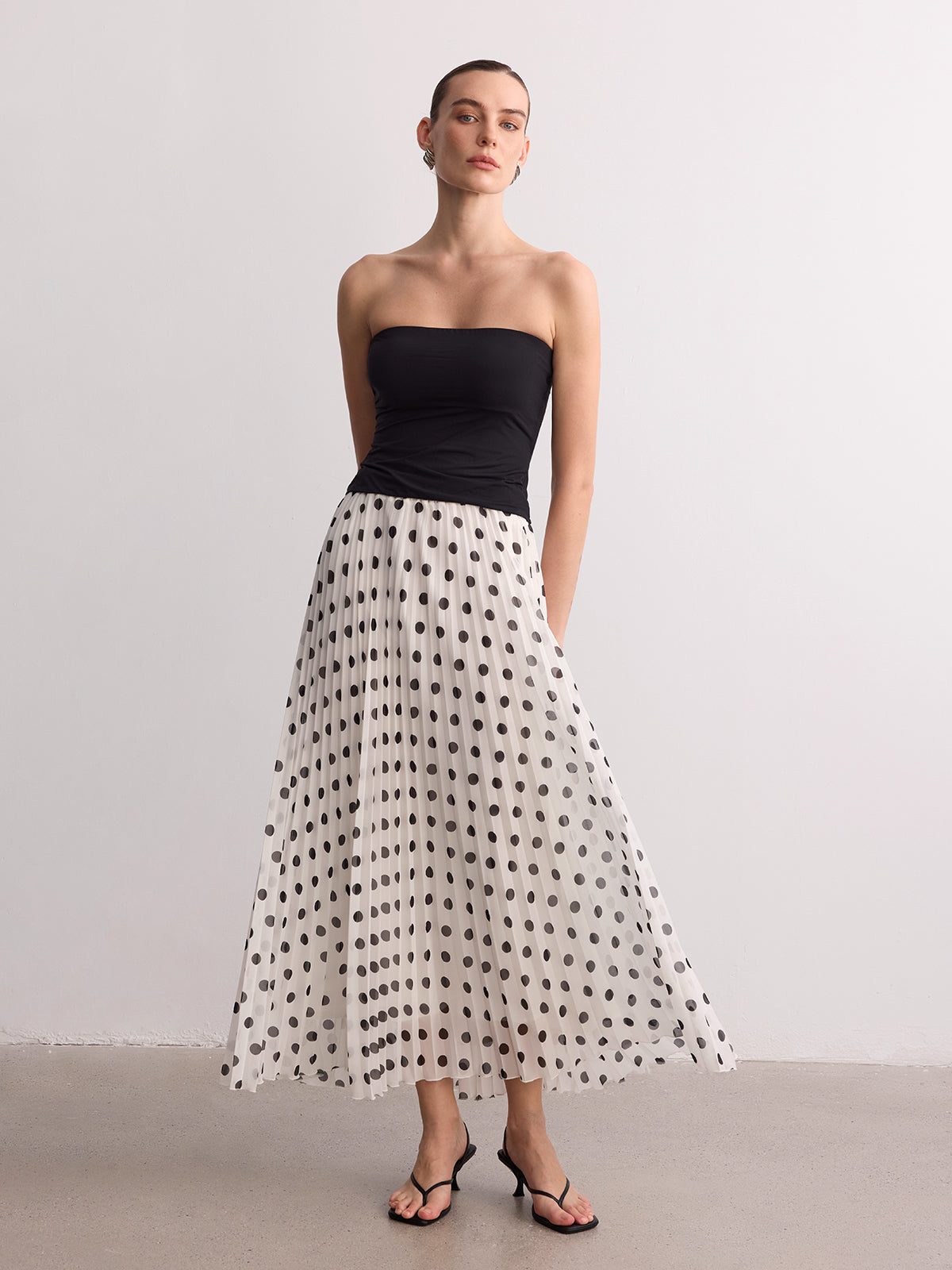 Plisowana spódnica maxi w kropki