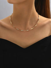 Skręcony Minimalistyczny Naszyjnik Choker