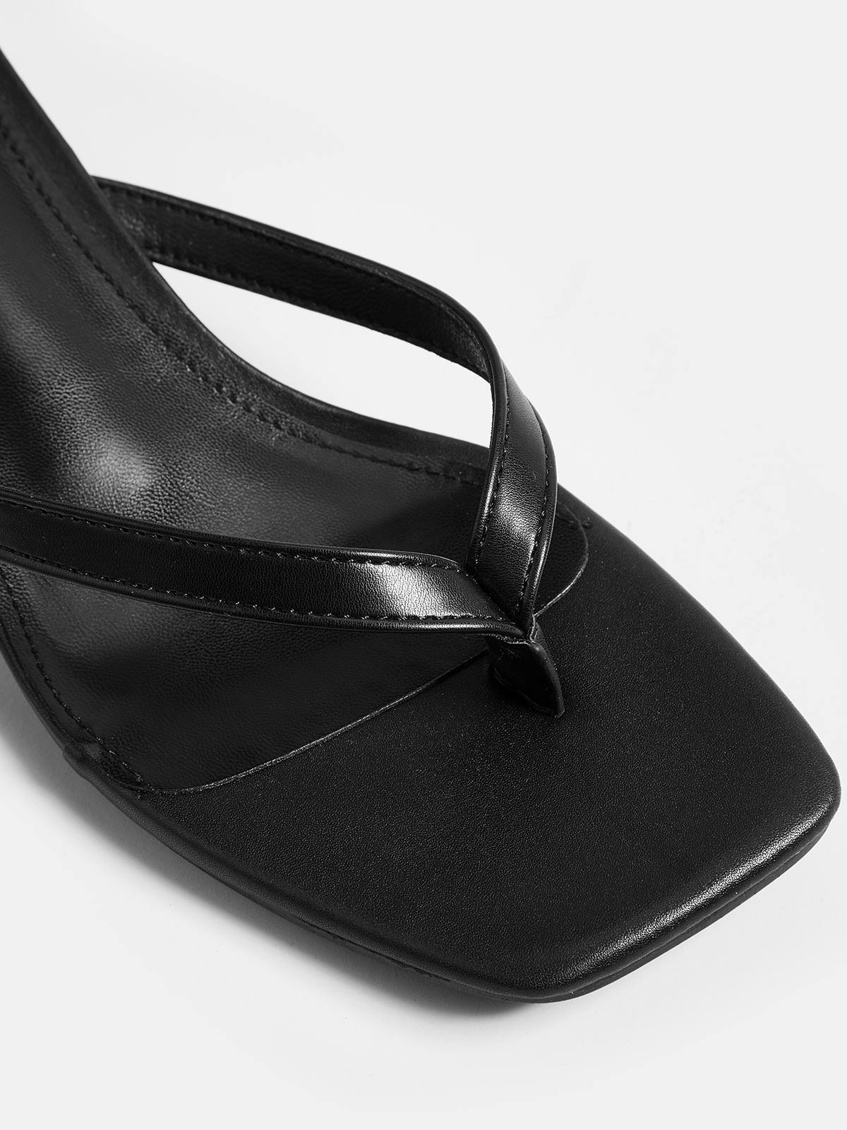 Sandały na obcasie kitten heel z prawdziwej skóry