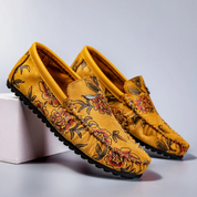 Skórzane loafersy z kwiatami