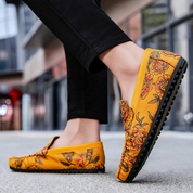Skórzane loafersy z kwiatami