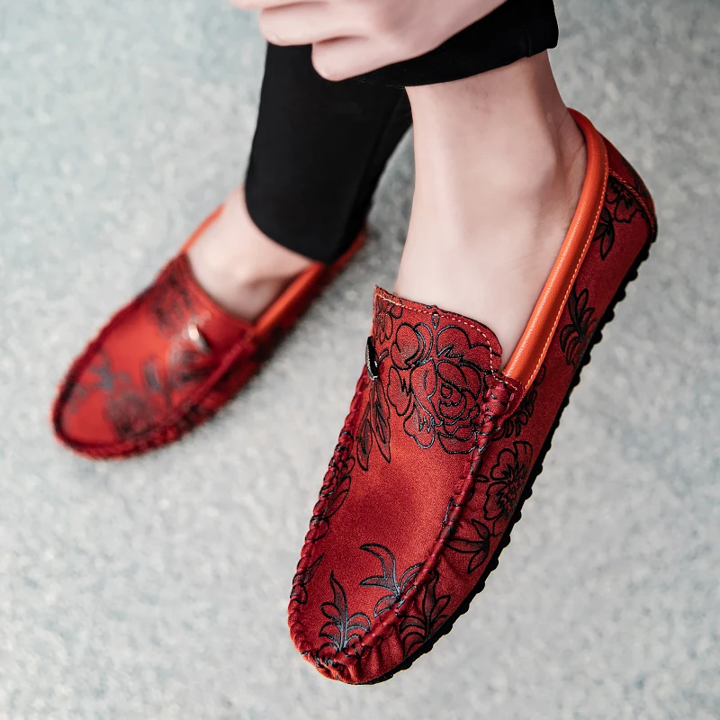 Skórzane loafersy z kwiatami