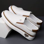 Eleganckie lekkie buty na nogi