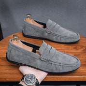 Lekkie zamszowe loafersy
