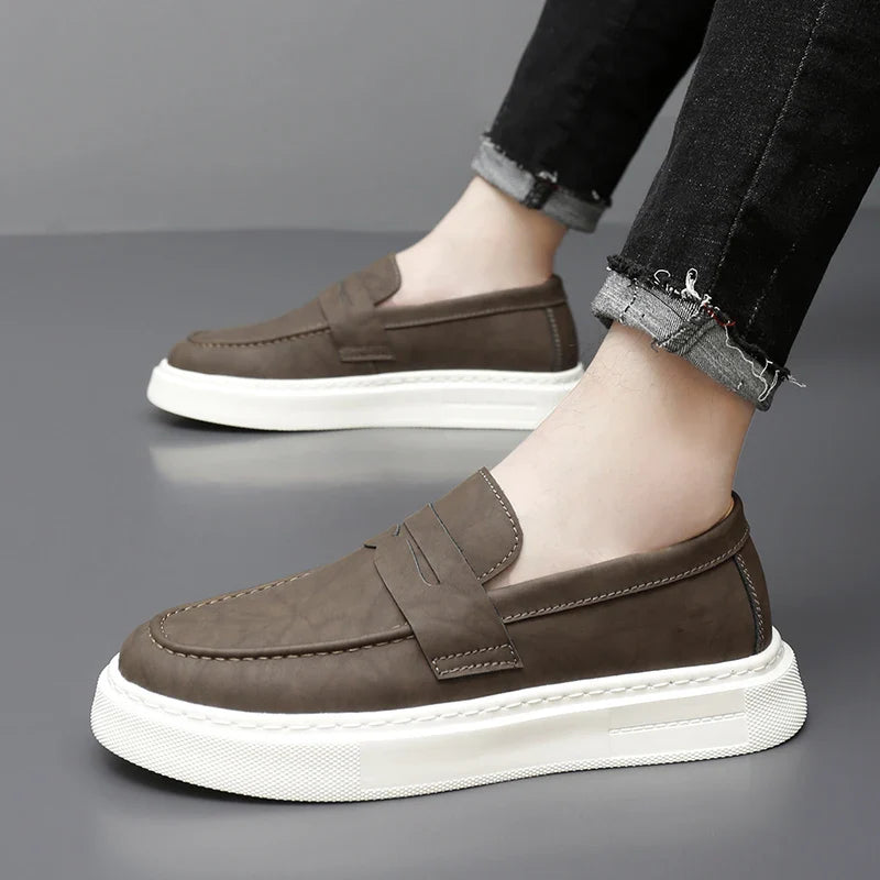 Eleganckie skórzane slip-ony