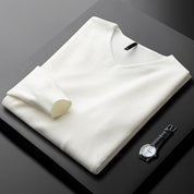 Elegancki Sweter z Kaszmiru z Dekoltem w Serek