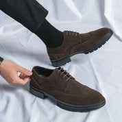 Zamszowe buty biznesowe