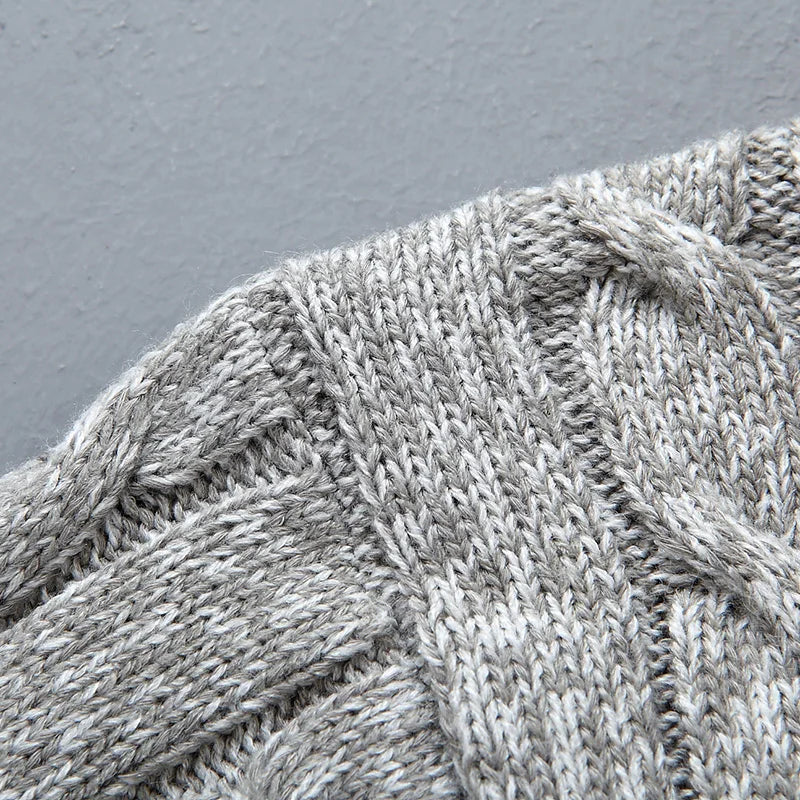 Elegancki Sweter z Wełny z Golfem