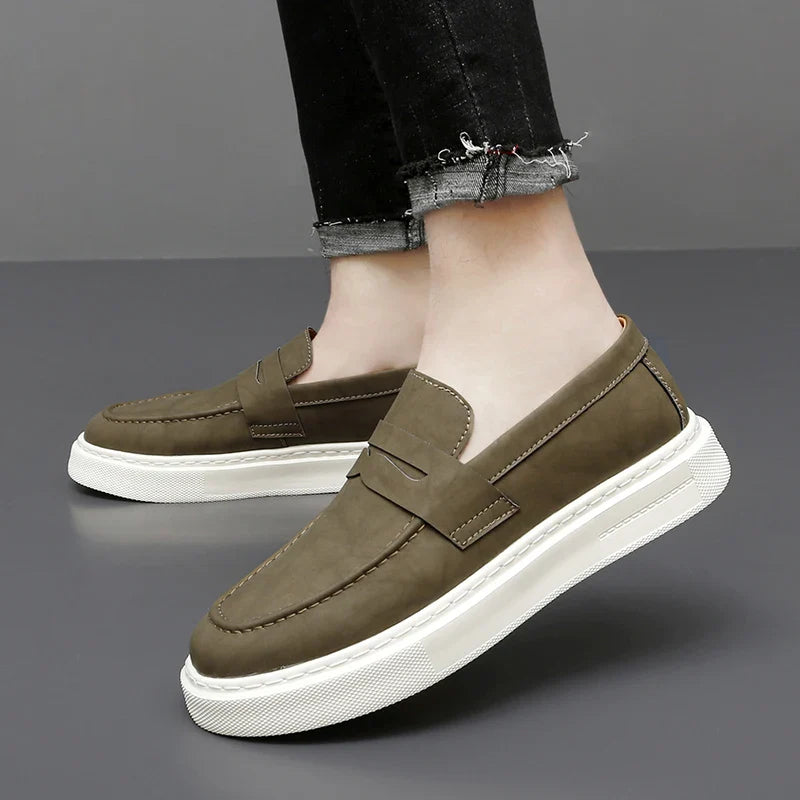 Eleganckie skórzane slip-ony