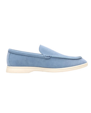 Klasyczne zamszowe loafersy