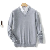 Elegancki Sweter z Dekoltem w Serek