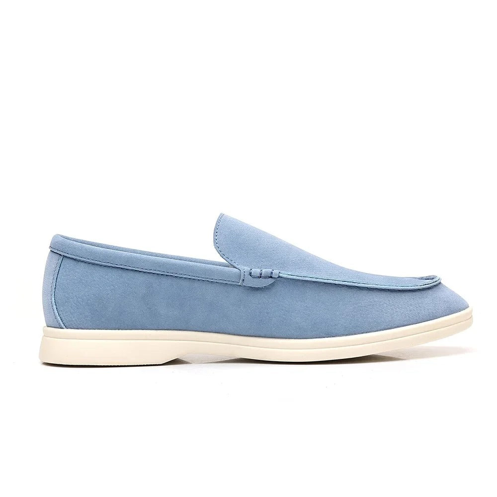Klasyczne zamszowe loafersy
