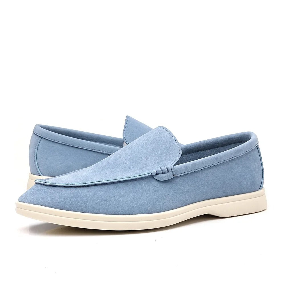 Klasyczne zamszowe loafersy
