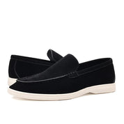 Klasyczne zamszowe loafersy
