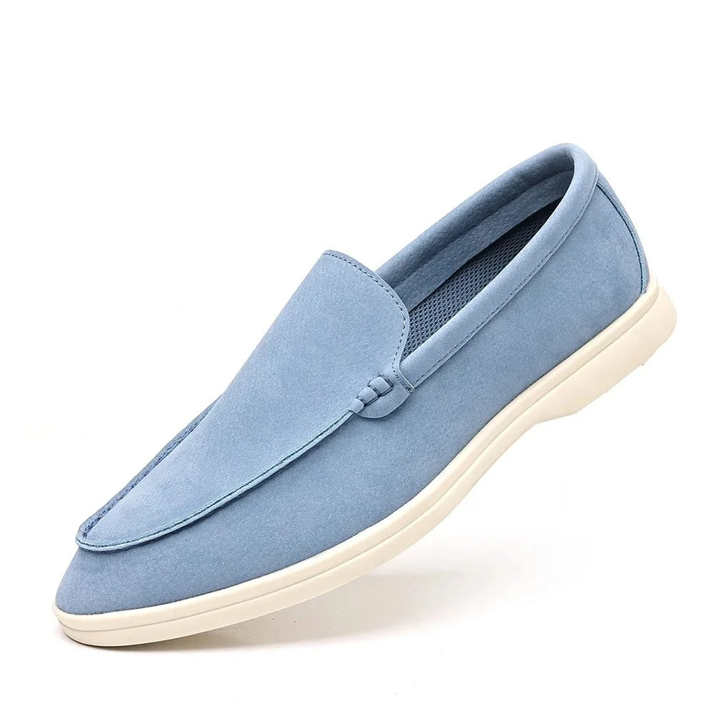 Klasyczne zamszowe loafersy
