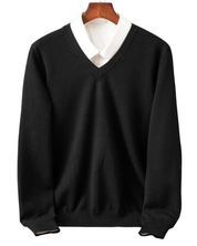 Elegancki Sweter z Dekoltem w Serek
