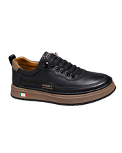 Sneakersy do nauki języka włoskiego